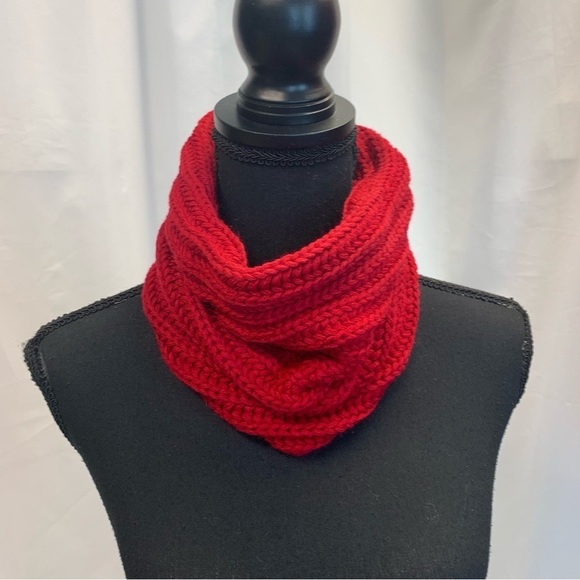 Triple neck knit scarf bundle green purple red - Picture 5 of 8